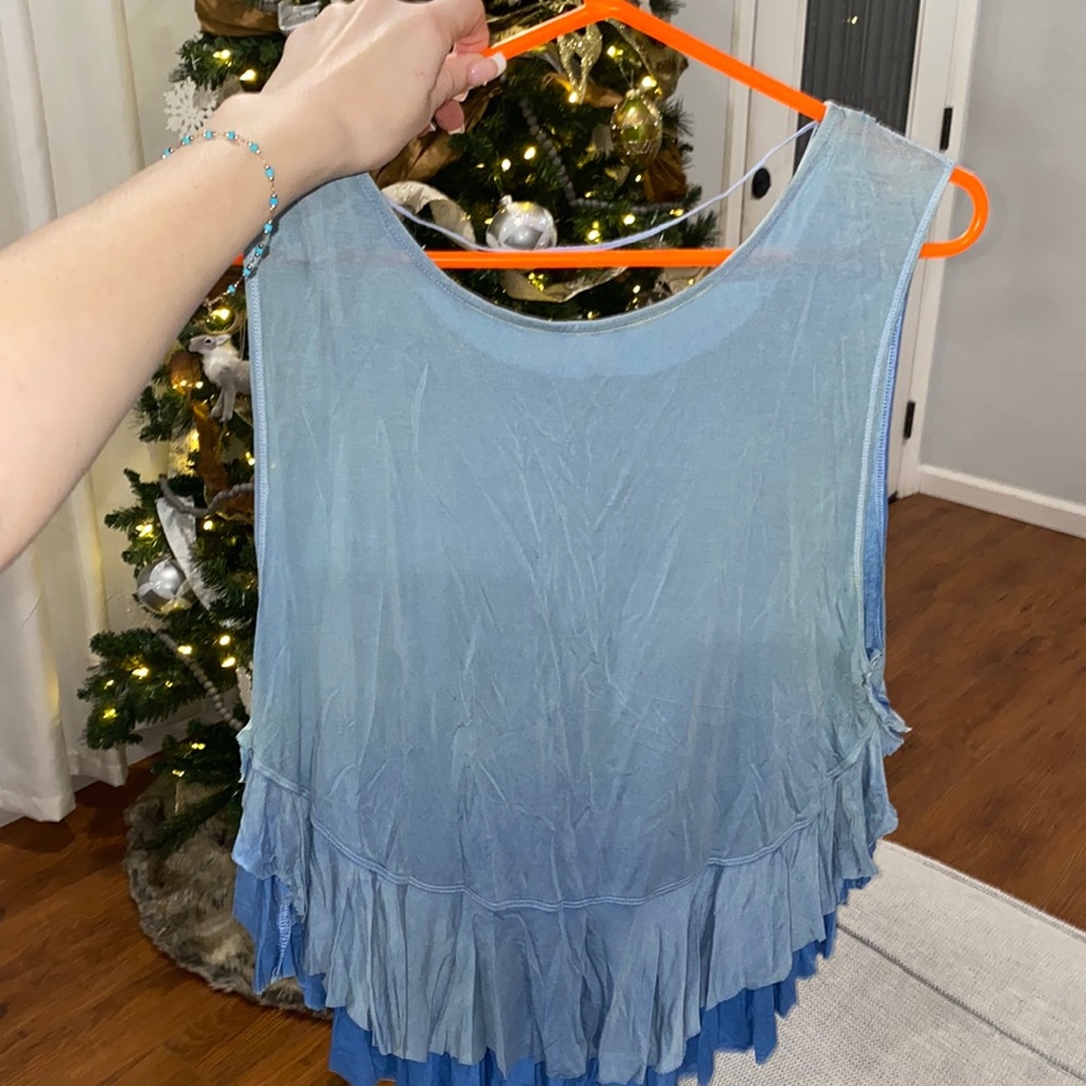 Free people float top